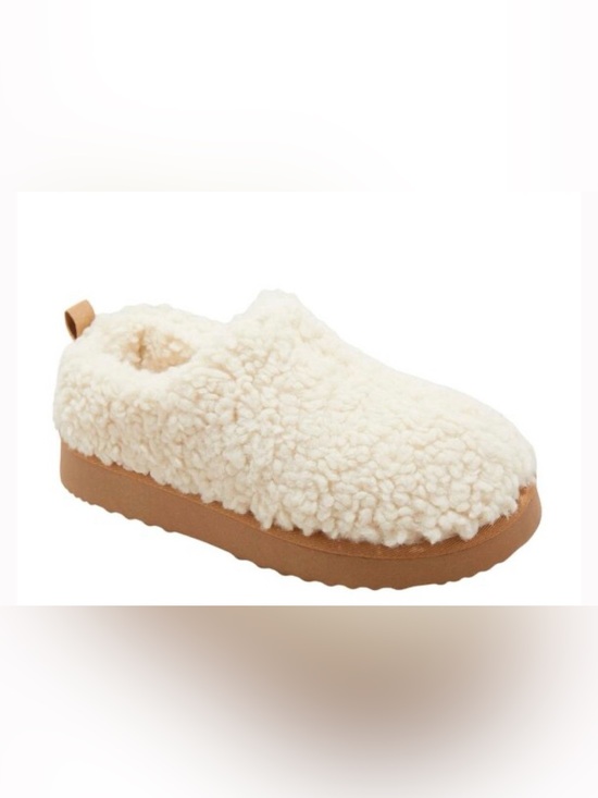Shoes - Women’s Sherpa Platform Clog (7)